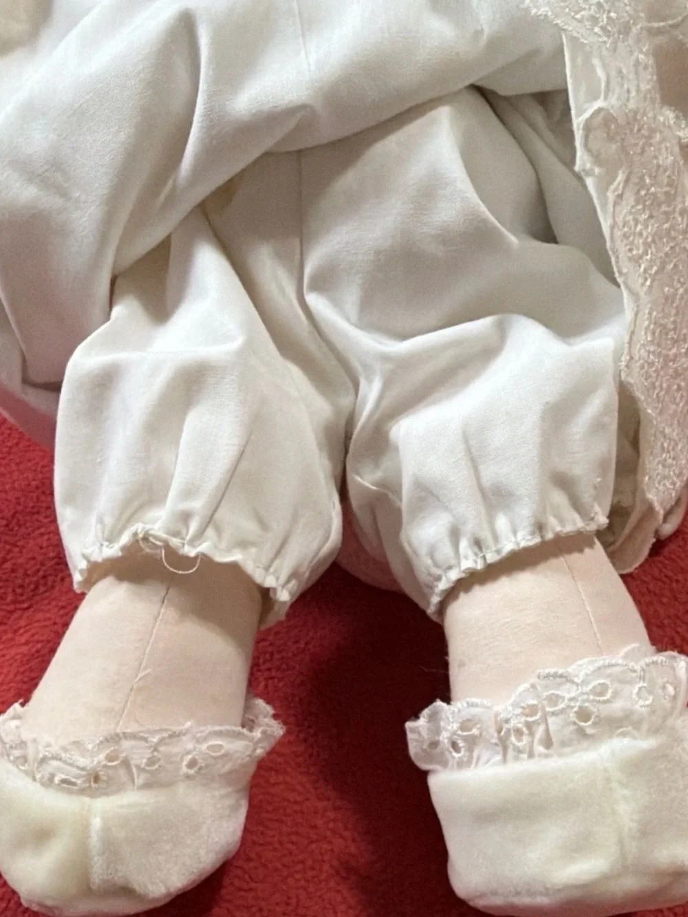 Precious moments Katie Clyne baby doll like new🌷